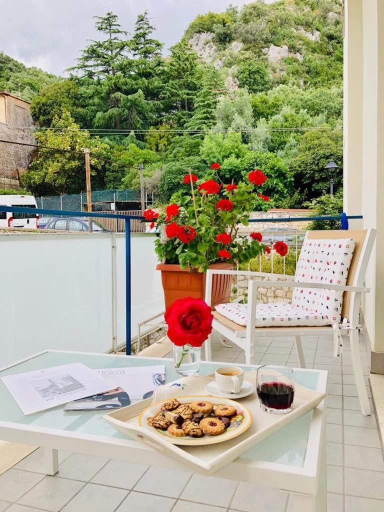 Casa Laura Bed and Breakfast Terracina Buitenkant foto