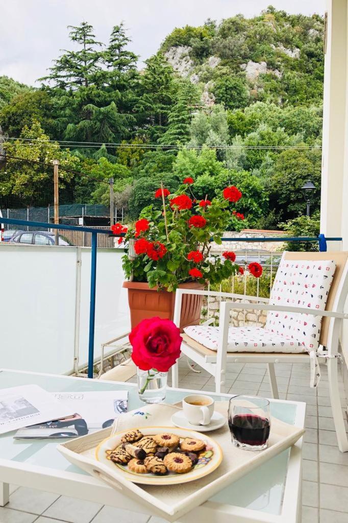 Casa Laura Bed and Breakfast Terracina Buitenkant foto